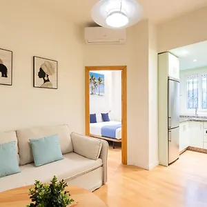https://holidays2malaga-victoria-40-quiet-central.1costadelsol.com