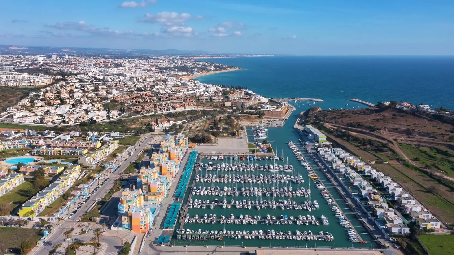 Bnb Homes Ocean View Apartment With Relax Terrace, 2 Swimming Pools & Tennis Court Albufeira